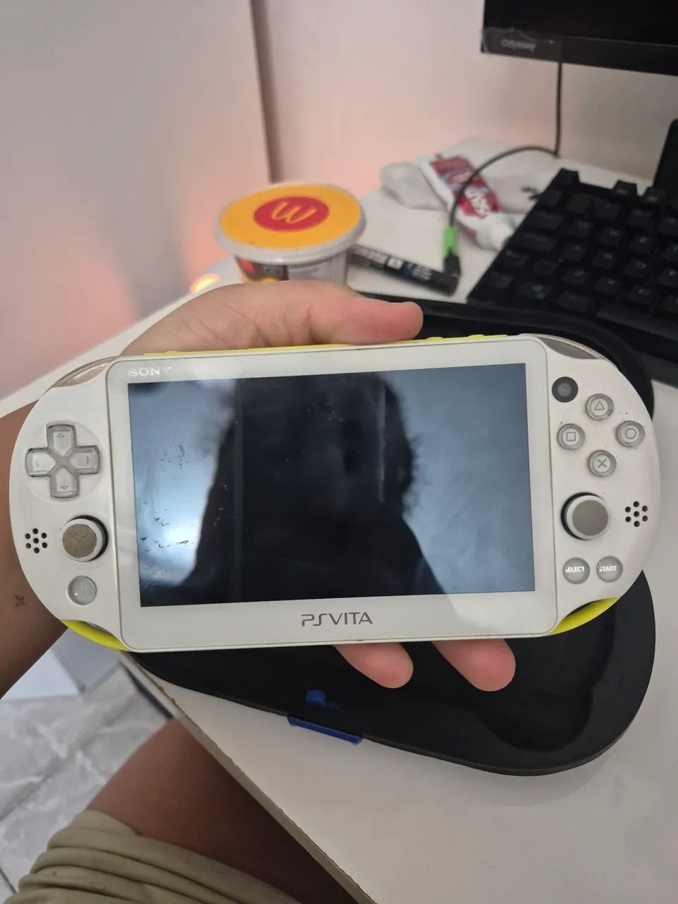 PSVita Original Desbloqueado Com Caixinha Para Guarda-lo  - Foto 4
