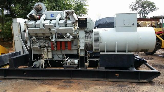 Grupo Gerador stemac 950 kva Motor cummins KTA38 - Foto 3