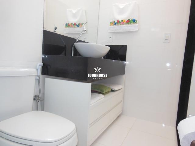 Casa á venda no bairro santa mônica com 03 quartos sendo 01 suíte com closet e sala integr - Foto 9