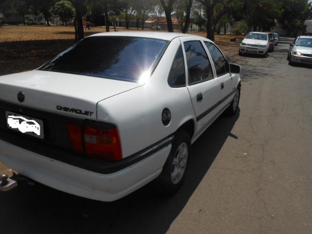 Vectra gls 2.0 com entrada e restante parcelado na promissória, leia tudo que vale a pena