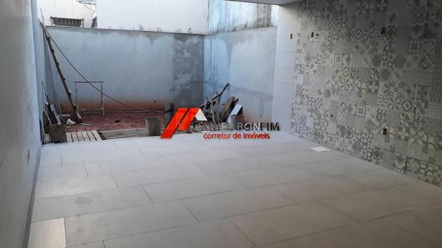 Casa em construção no bairro Cidade Nova - com quintal