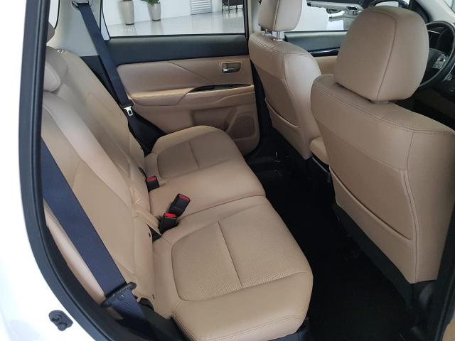 OUTLANDER 2017/2018 3.0 GT 4X4 V6 24V GASOLINA 4P AUTOMÁTICO - Foto 13