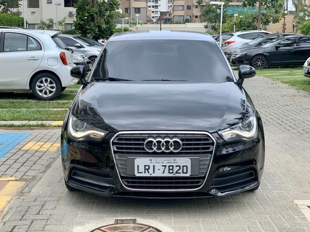 Audi A1 Turbo TFSI automático 4 portas com IPVA 2020 ok