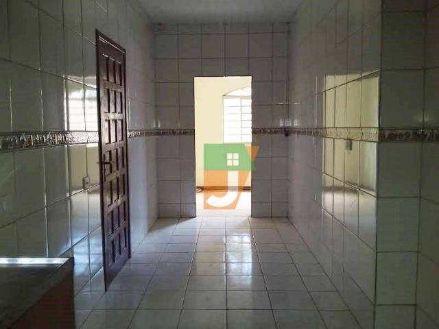 Casa com 4 dormitórios para alugar, 164 m² por R$ 1.690,00/mês - Cajuru - Curitiba/PR - Foto 4