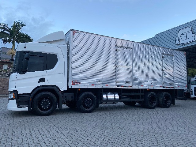 SCANIA P320 8X2 ANO 2019