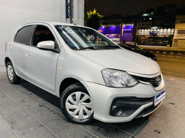 TOYOTA ETIOS HATCH 2018 AUTOMATICO XS 1.5 TOP