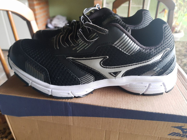 mizuno jet n