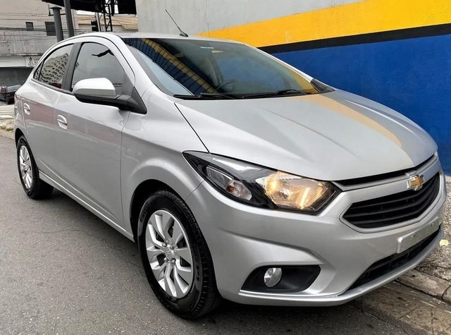 COMPRE SEU PRIMEIRO CARRO COM PARCELAMENTO PRÓPRIO DA EMPRESA