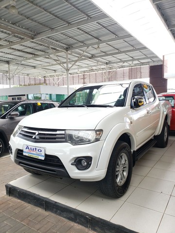 L200 TRITON HPE 4X4 AT BR ANO: 2015
