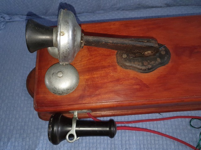 telefone antigo de parede à manivela - Foto 5