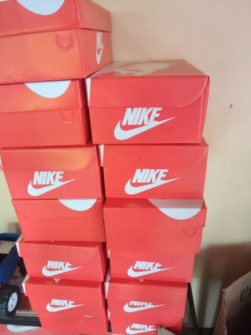 caixas da nike