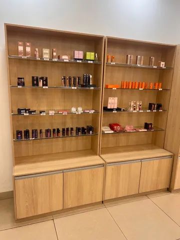 Móveis para loja de maquiagem/cosmeticos - Equipamentos e mobiliário -  Jardim Novo Mundo, Goiânia 1257353231