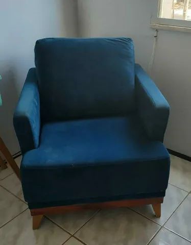 Desapego linda poltrona cor exclusiva pouquíssimo uso - Foto 3