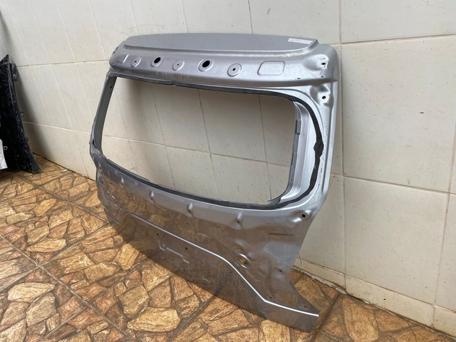 Tampa traseira Hyundai Creta 22/23 Original - Foto 3