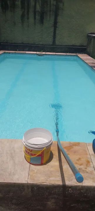 Limpeza e manutenção de piscina 