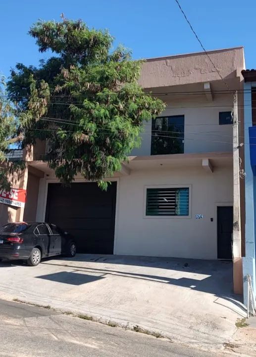 Galpão Sobrado Comercial 363Mt Com 6 Salas comercias ou Moradia no Segundo andar