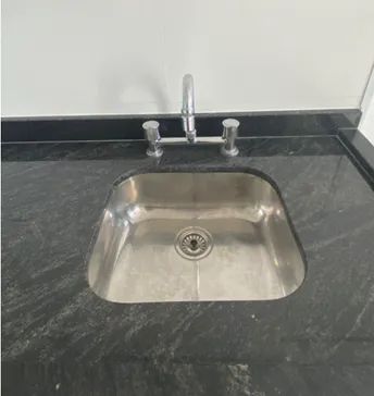 Pia cozinha + cuba Tramontina + torneira misturador = 0,60 x 1,20  - Foto 2