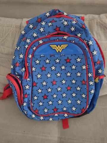 Mochila Mulher Maravilha dc comics
