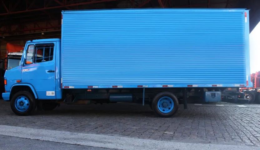 MERCEDES BENZ 710 2009 BAU UNICO DONO - Foto 10