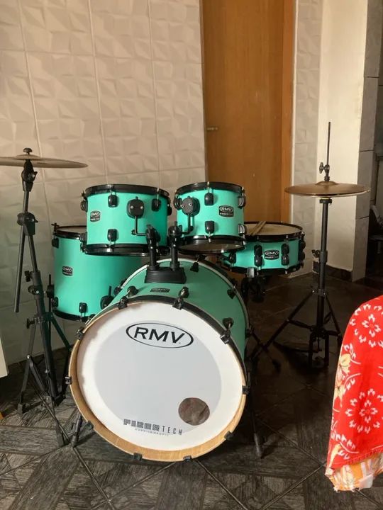 Bateria RMV Completa - Ótimo estado!