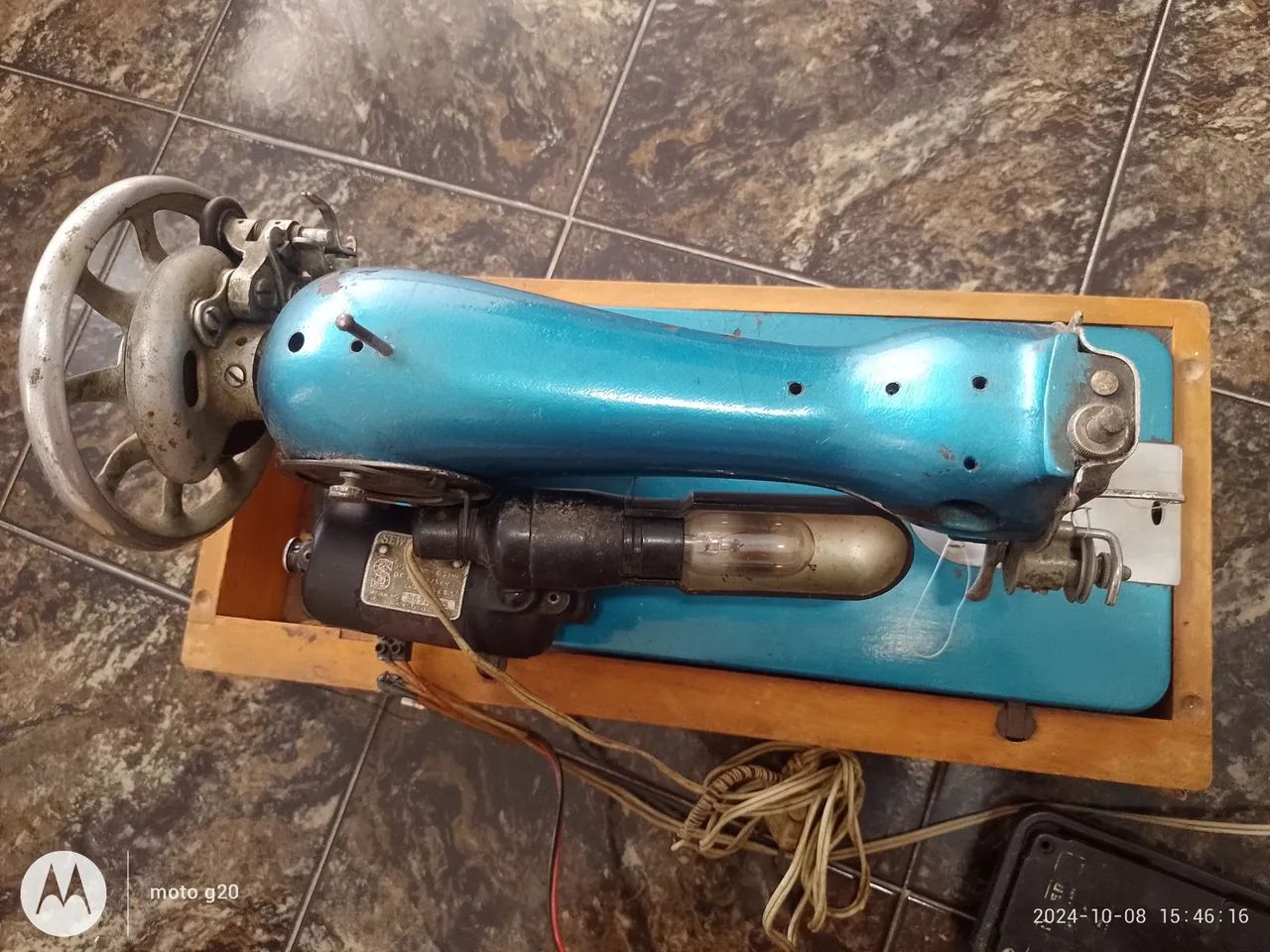 Máquina de Costura Antiga