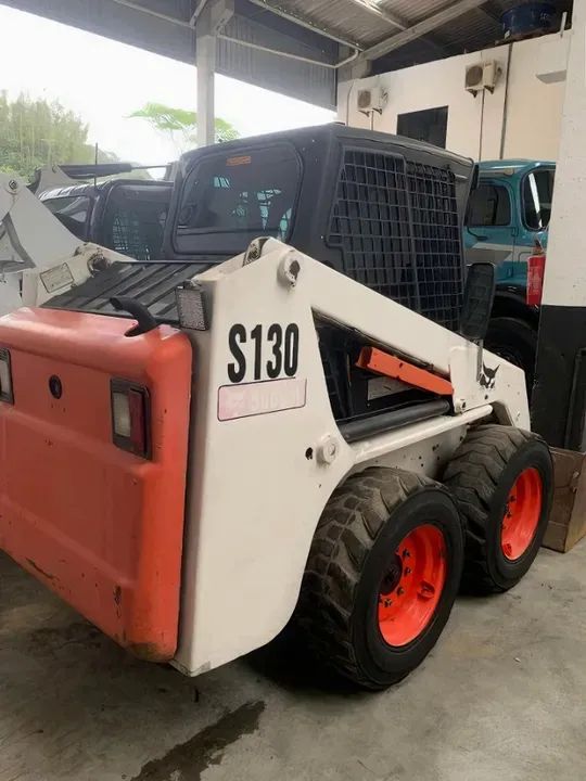 Mini carregadeira Bobcat S130 ano 2012 - Foto 3
