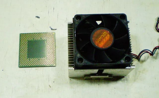 Processador antigo AMD Sempron.- Cód. 500 -