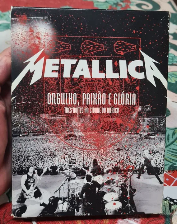 DVD Metallica - Orgulho, Paixão e Glória 2 DVDs e 2 Cds