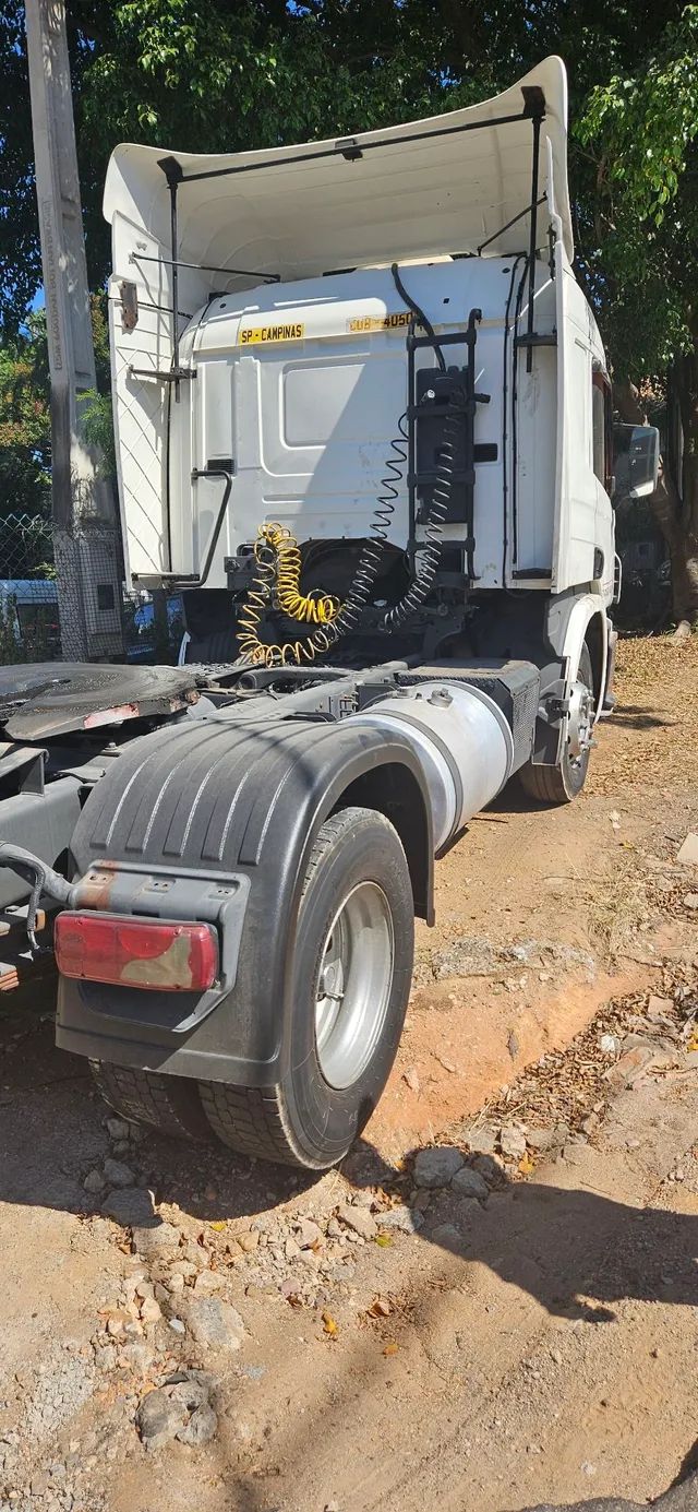 Scania p340 2010 ( motor e cambio zero )troconpor caminhão truck bau - Foto 4