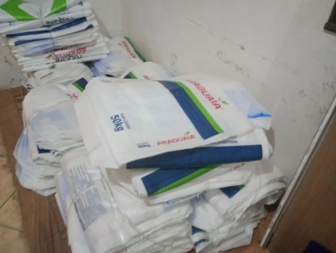 Vendo saco para entulho ou outras coisas más.. - Foto 3