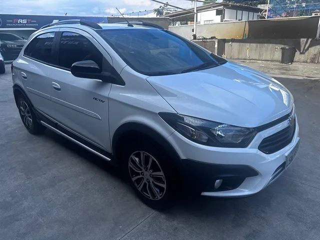 CHEVROLET ONIX flex 2017 Usados e Novos - Zona Oeste, RJ