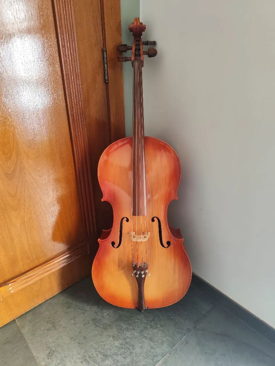 Violoncelo em ótimo estado