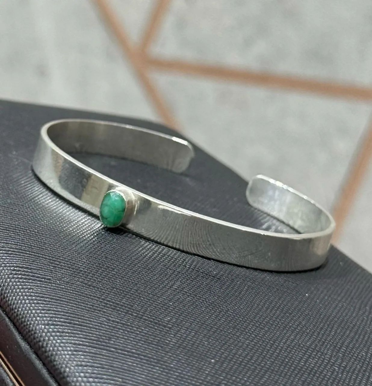 Bracelete em prata com esmeralda natural - Foto 3