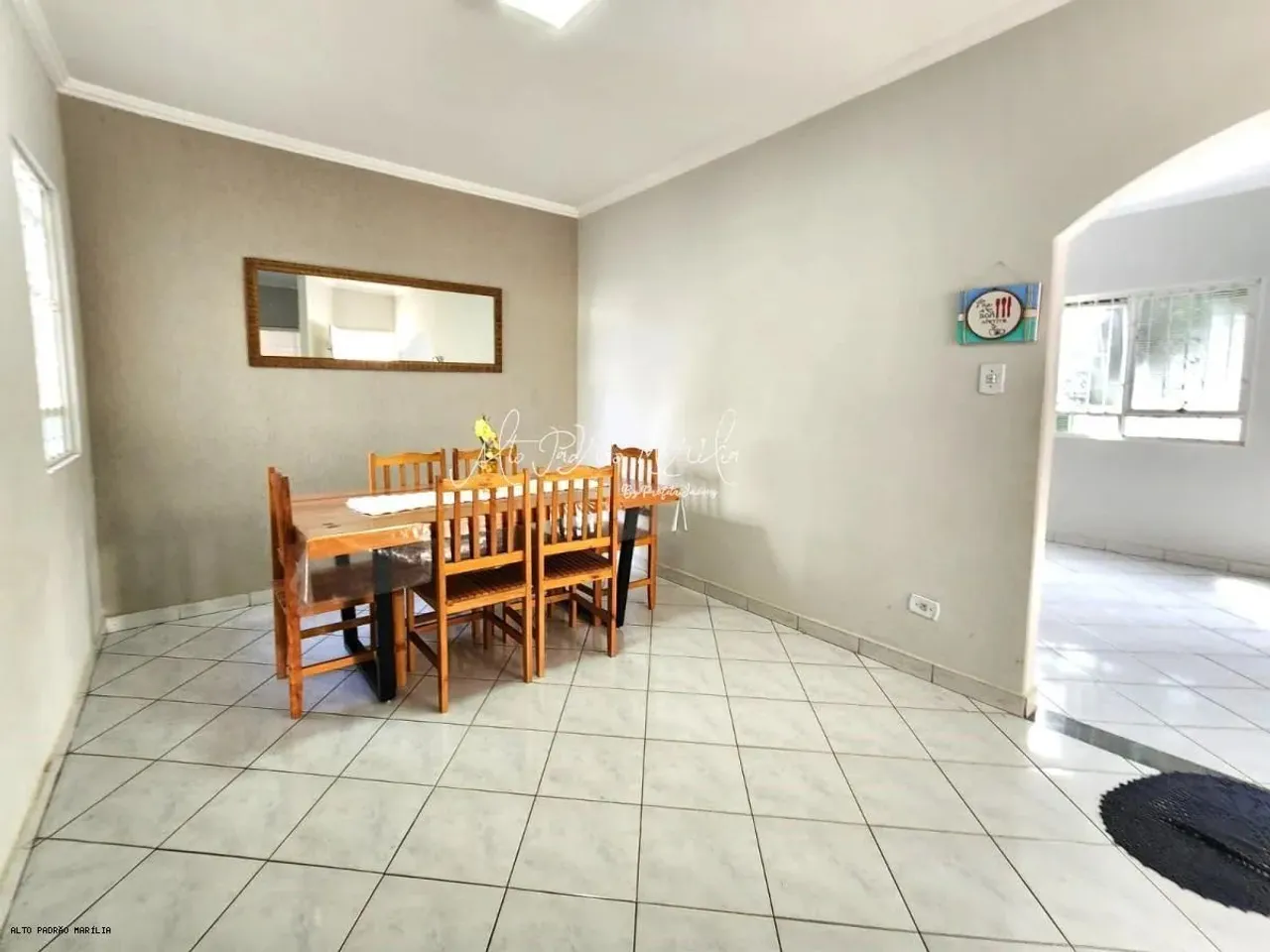 Casa para Venda em Marília, Jockey Clube, 3 dormitórios, 1 suíte, 3 banheiros, 4 vagas