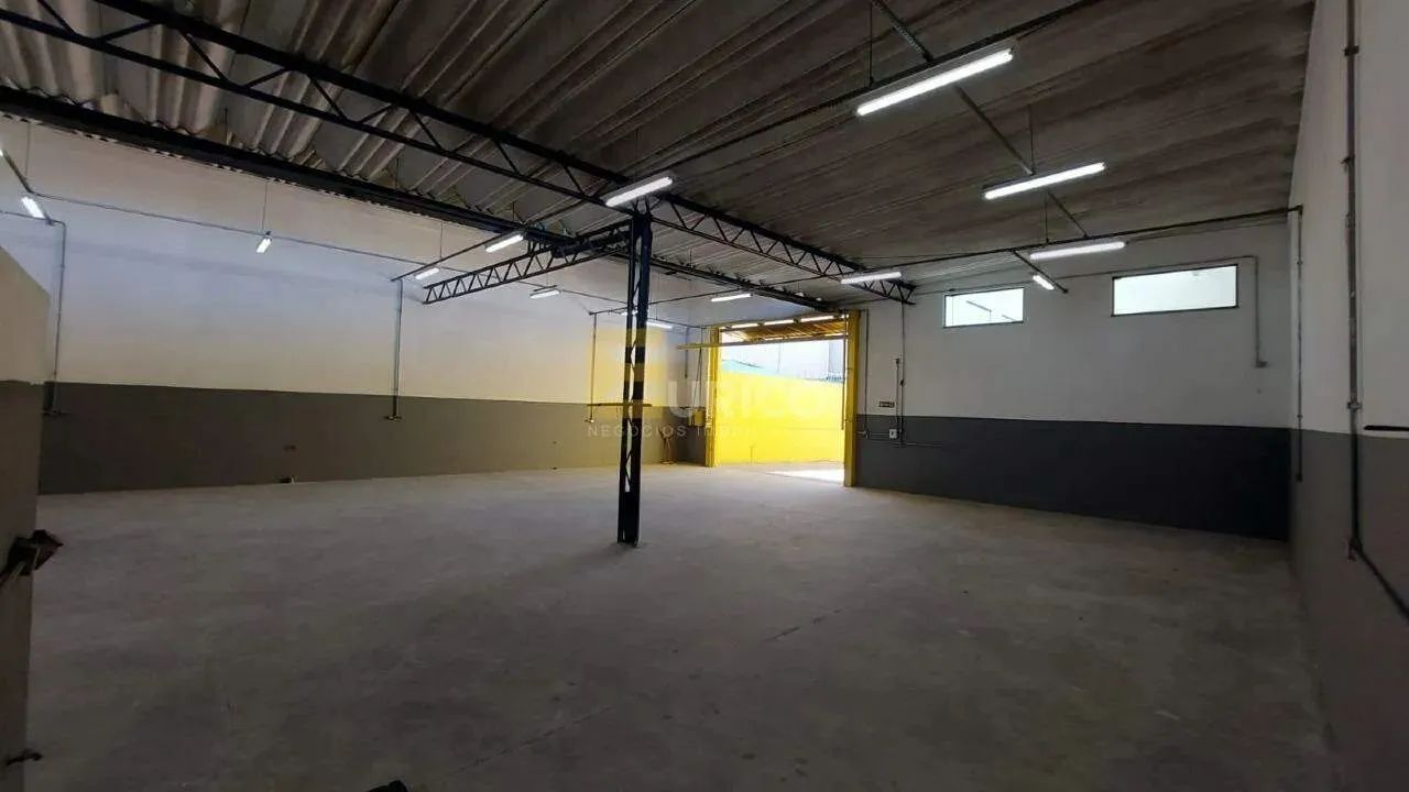 GALPÃO PARA LOCAÇÃO EM VINHEDO COM PRÉDIO COMERCIAL 457M2 - Foto 9