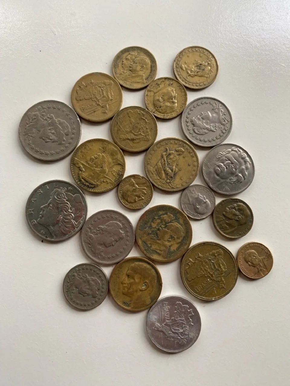Moedas Antigas do Brasil - Foto 2