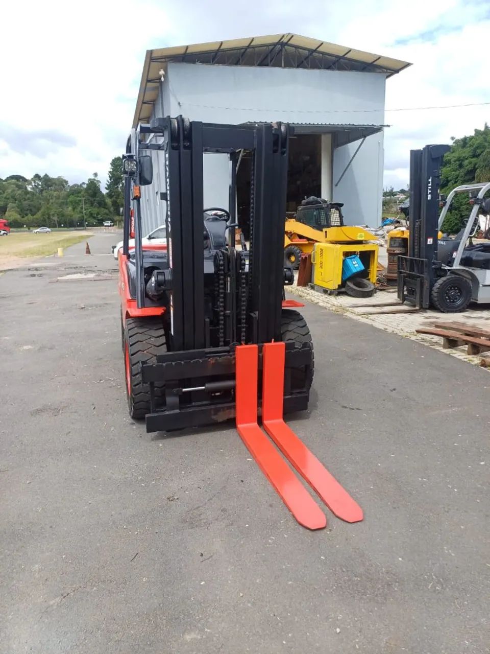 Empilhadeira Hangcha - 4.5 Toneladas aceito troca  - Foto 3