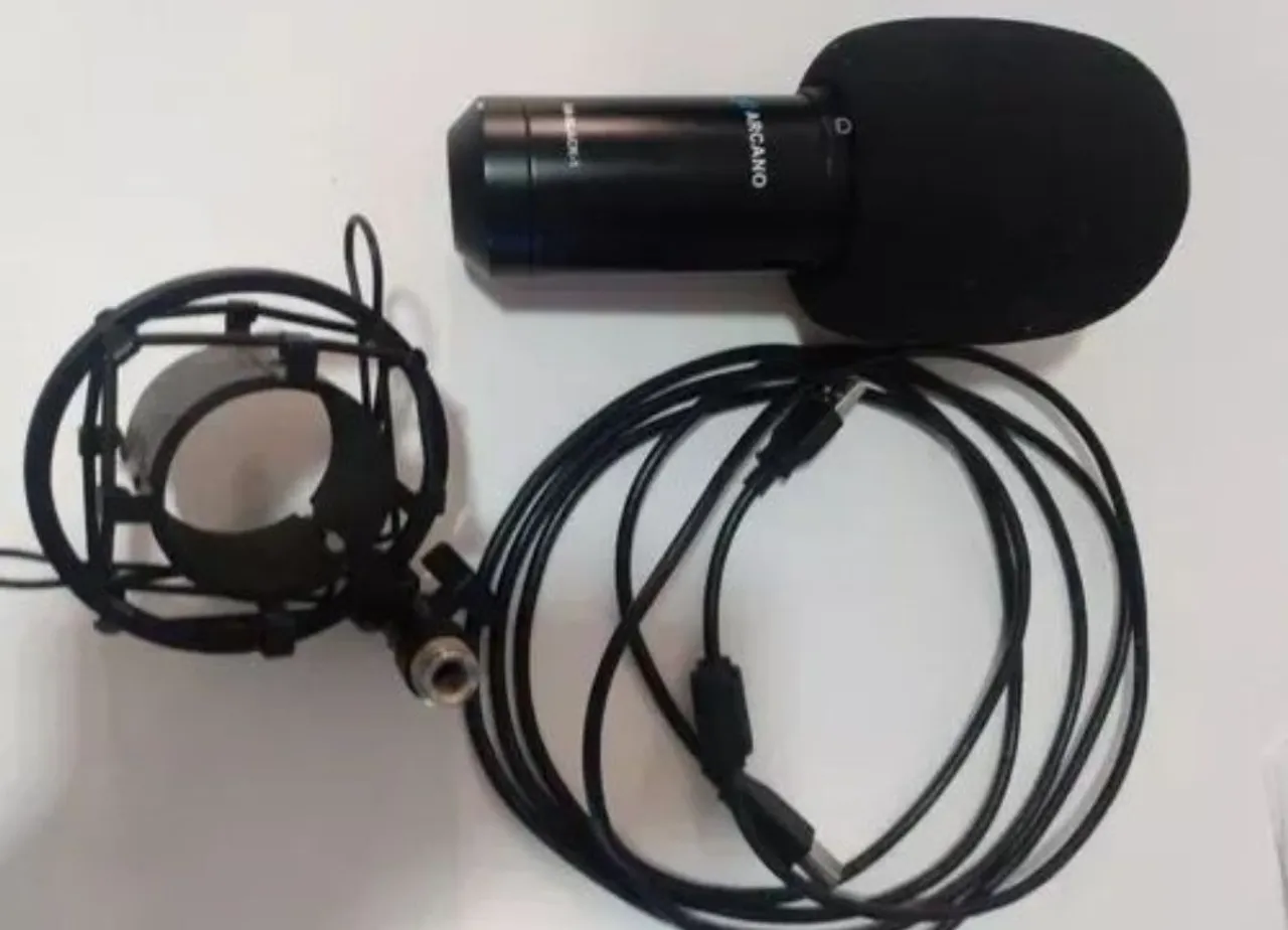 Microfone Condensador USB Profissional - Marca: Arcano