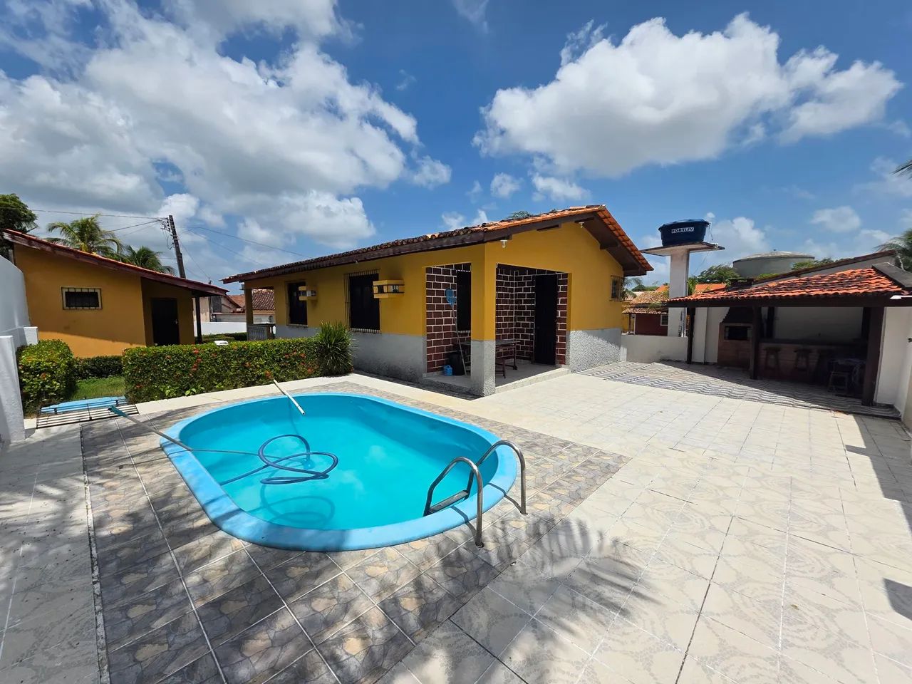 5 casas em salinas em complexo fechado