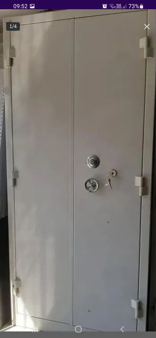 Armário de aço reforçado