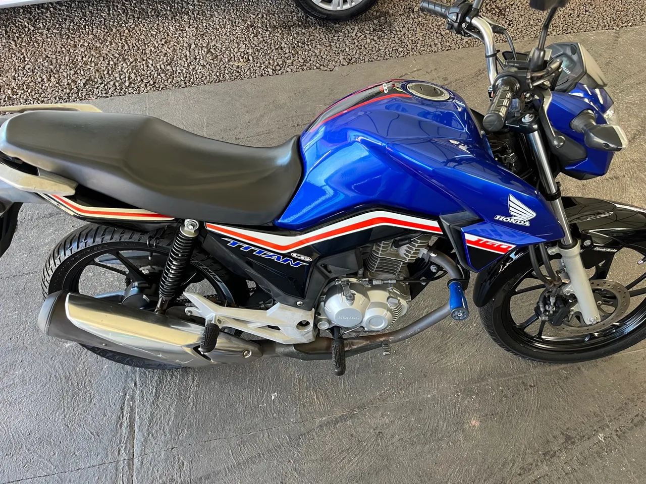 tinta mais completa pego carro na troca ou outra moto