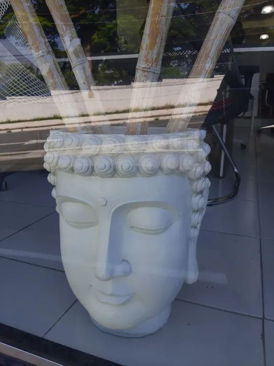 Cachepot de Buda em Cerâmica