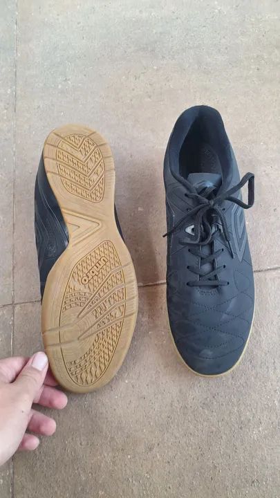 Chuteira Tenis Umbro Atack Eternal Tam. 46 BR<br>Tamanho 46BR - Foto 3