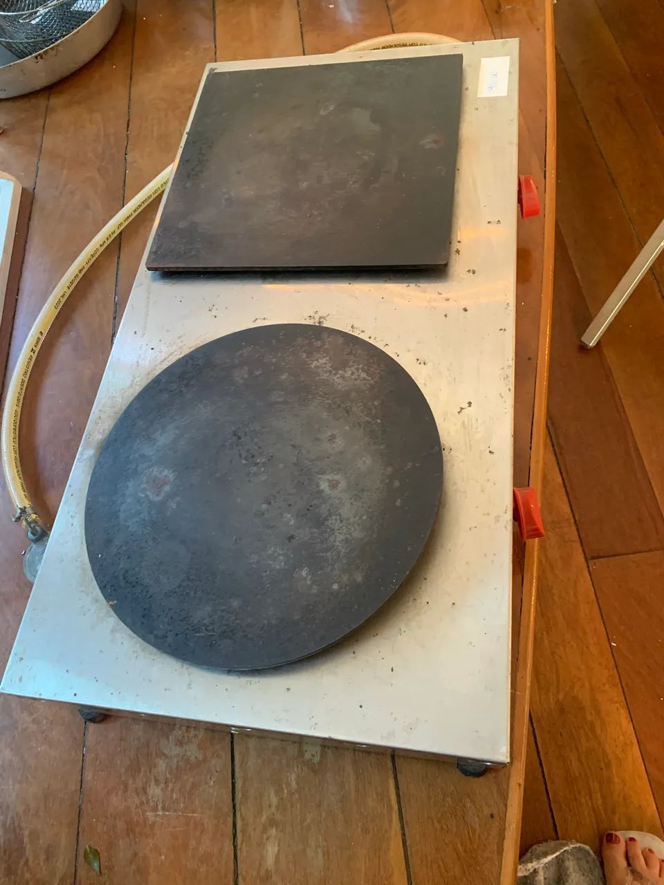 Máquina de crepe .Para desocupar espaço 