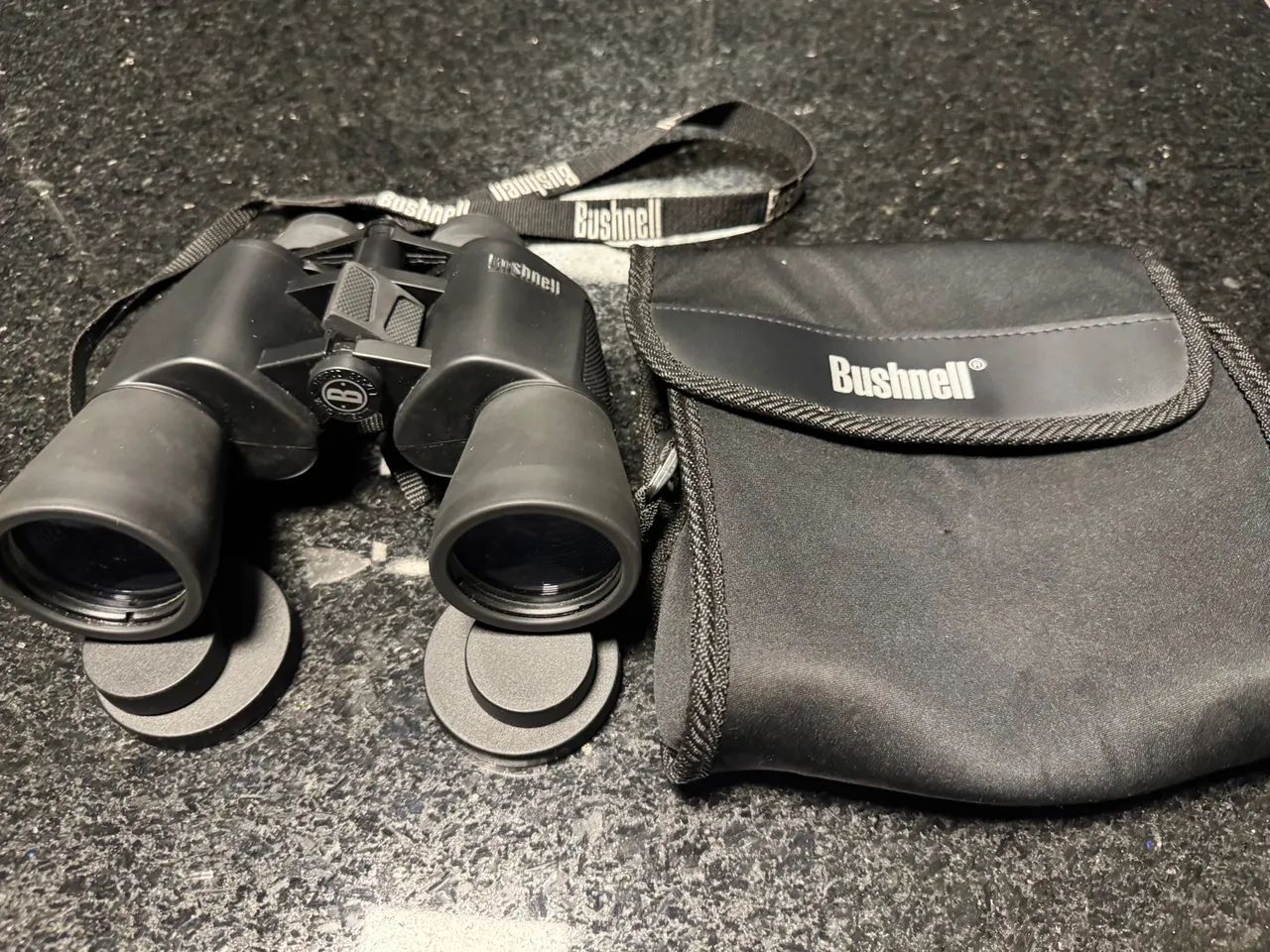 Binocular Bushnell 10-30x50 preto - Foto 4