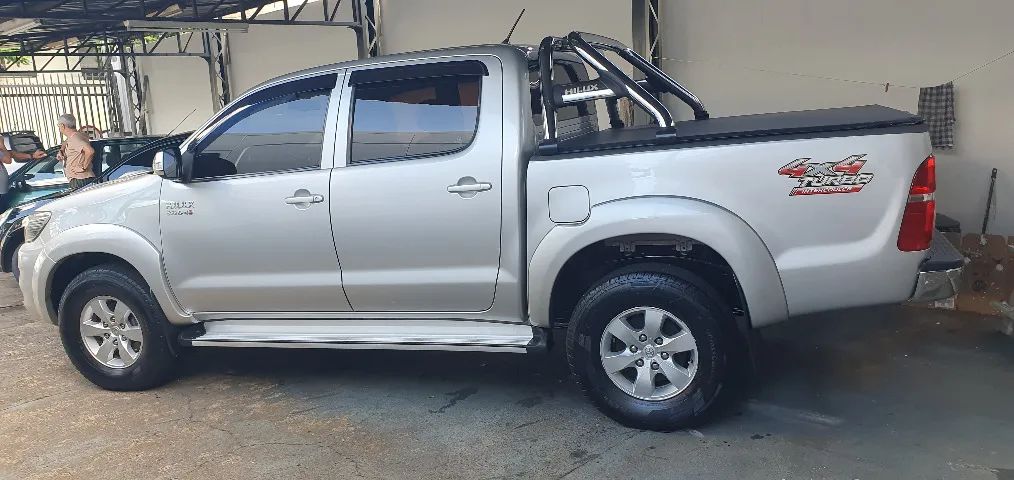 Toyota Hilux SRV 3.0 CE 2012  Automatico - Foto 2