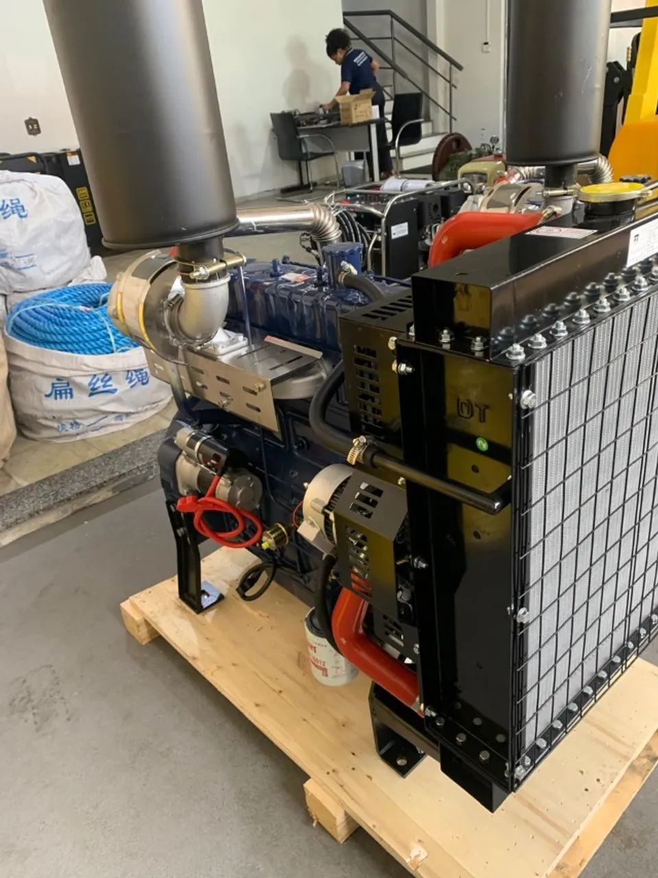 MOTOR DIESEL DE 75HP 4 CILINDROS ESTACIONÁRIO TURBINADO E INTERCULADO - Foto 3