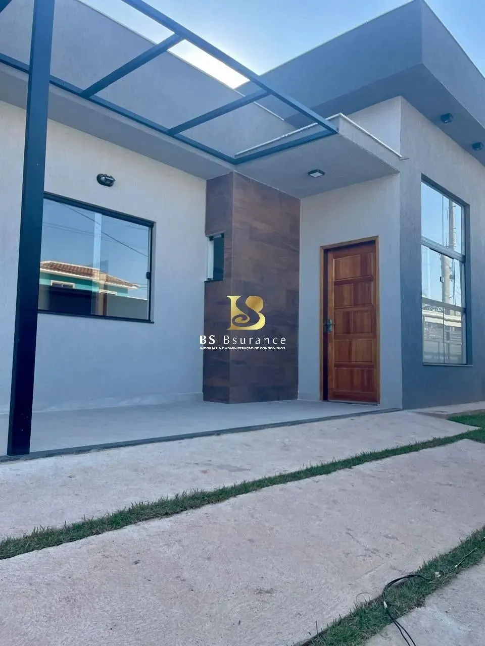 BS Imobiliária VENDE Casa com 2 quartos, uma suíte, em Maricá RJ