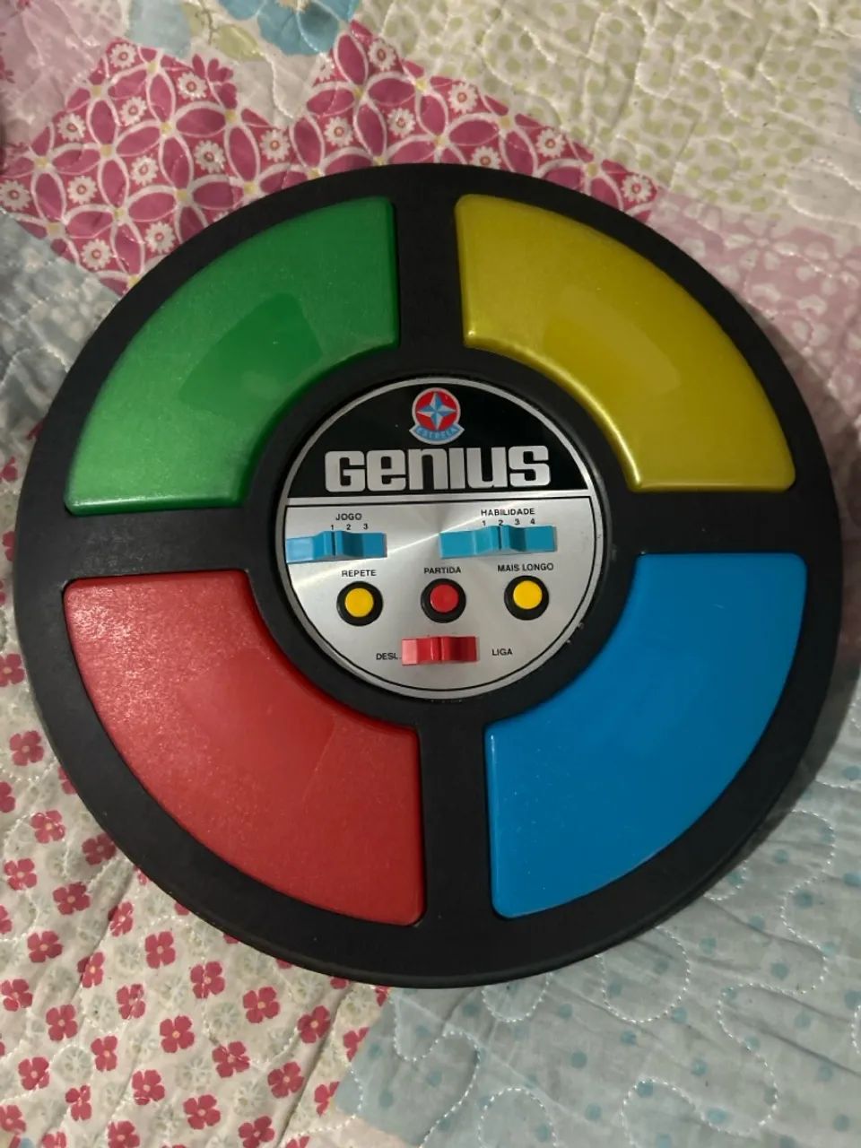 Genius - Jogo de Memória Eletrônico Clássico