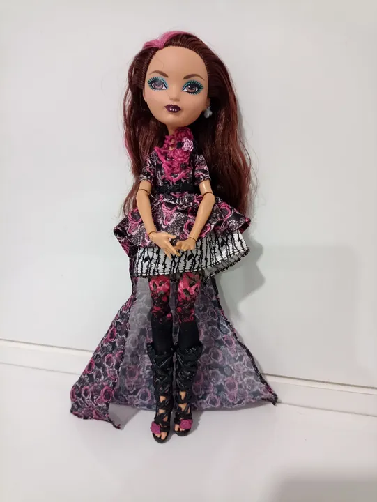Boneca Ever After High - Briar Beauty Beauty spring.
